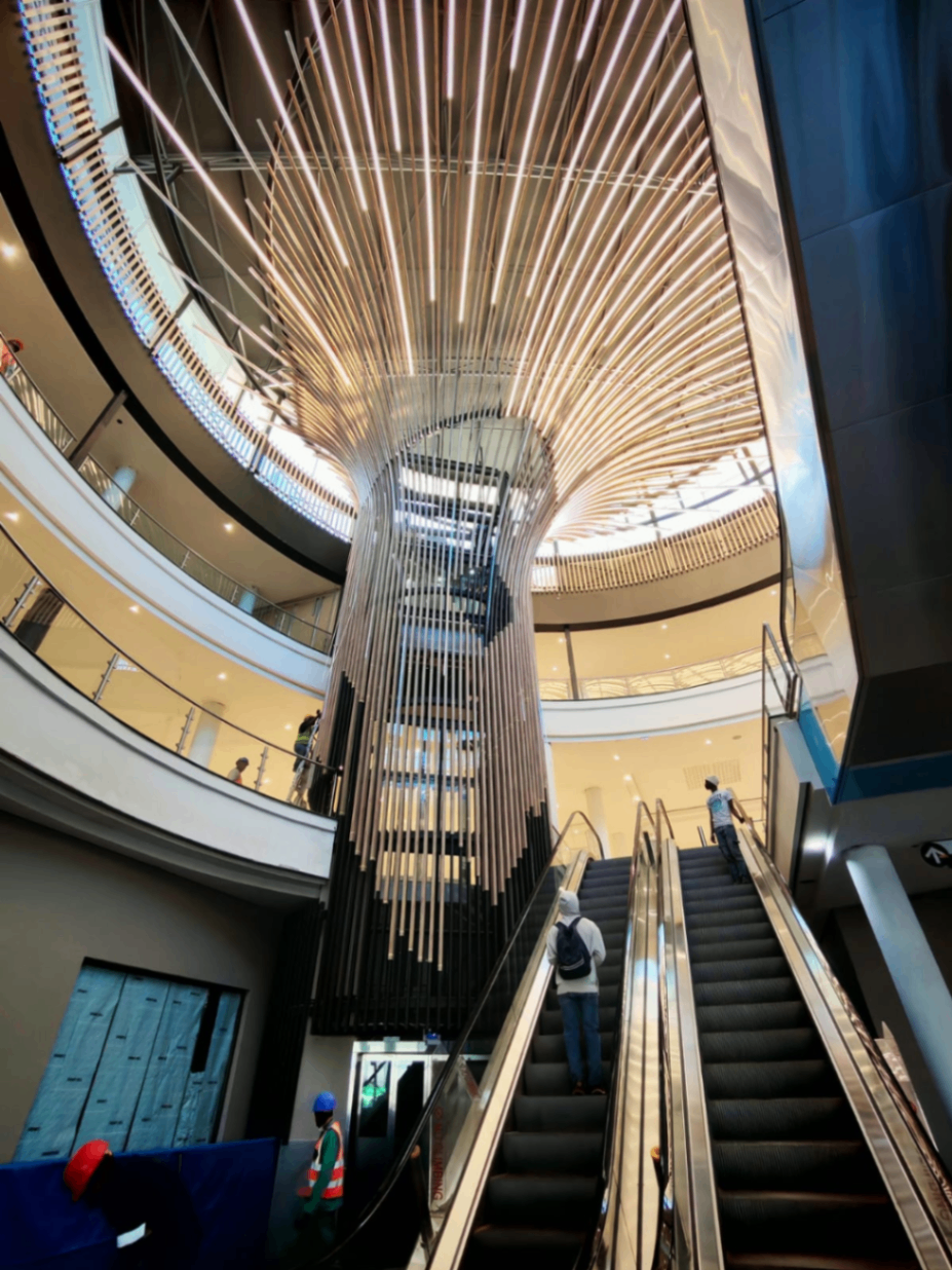 Retail Atrium — Feature Ceiling
